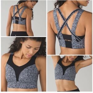 Lululemon | Oxygen Bra in static black and white  Sz 6